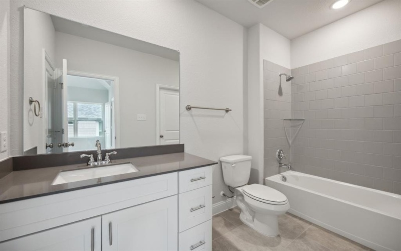 1204 Caprese Drive, Forney, TX 75126, 3 Bedrooms Bedrooms, ,2 BathroomsBathrooms,Residential,For Sale,1204 Caprese Drive,20994033