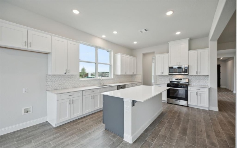 1204 Caprese Drive, Forney, TX 75126, 3 Bedrooms Bedrooms, ,2 BathroomsBathrooms,Residential,For Sale,1204 Caprese Drive,20994033