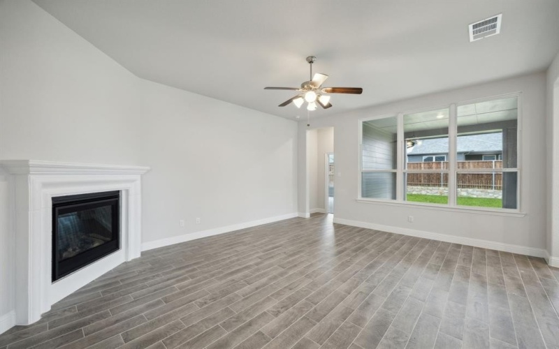 1204 Caprese Drive, Forney, TX 75126, 3 Bedrooms Bedrooms, ,2 BathroomsBathrooms,Residential,For Sale,1204 Caprese Drive,20994033