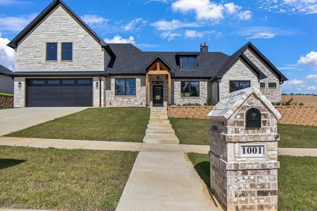 1001 Mallard Drive, Lindale, TX 75771, 4 Bedrooms Bedrooms, ,2 BathroomsBathrooms,Residential,For Sale,1001 Mallard Drive,20994076