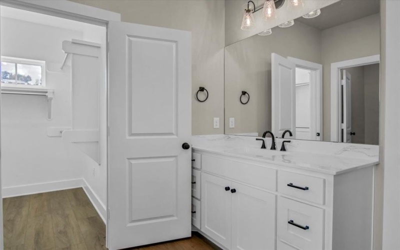 1001 Mallard Drive, Lindale, TX 75771, 4 Bedrooms Bedrooms, ,2 BathroomsBathrooms,Residential,For Sale,1001 Mallard Drive,20994076