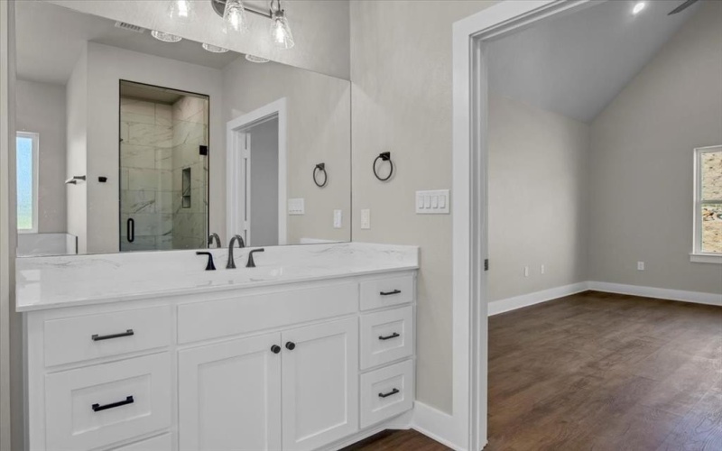 1001 Mallard Drive, Lindale, TX 75771, 4 Bedrooms Bedrooms, ,2 BathroomsBathrooms,Residential,For Sale,1001 Mallard Drive,20994076
