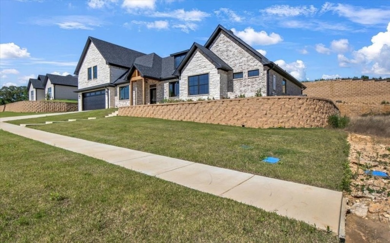 1001 Mallard Drive, Lindale, TX 75771, 4 Bedrooms Bedrooms, ,2 BathroomsBathrooms,Residential,For Sale,1001 Mallard Drive,20994076