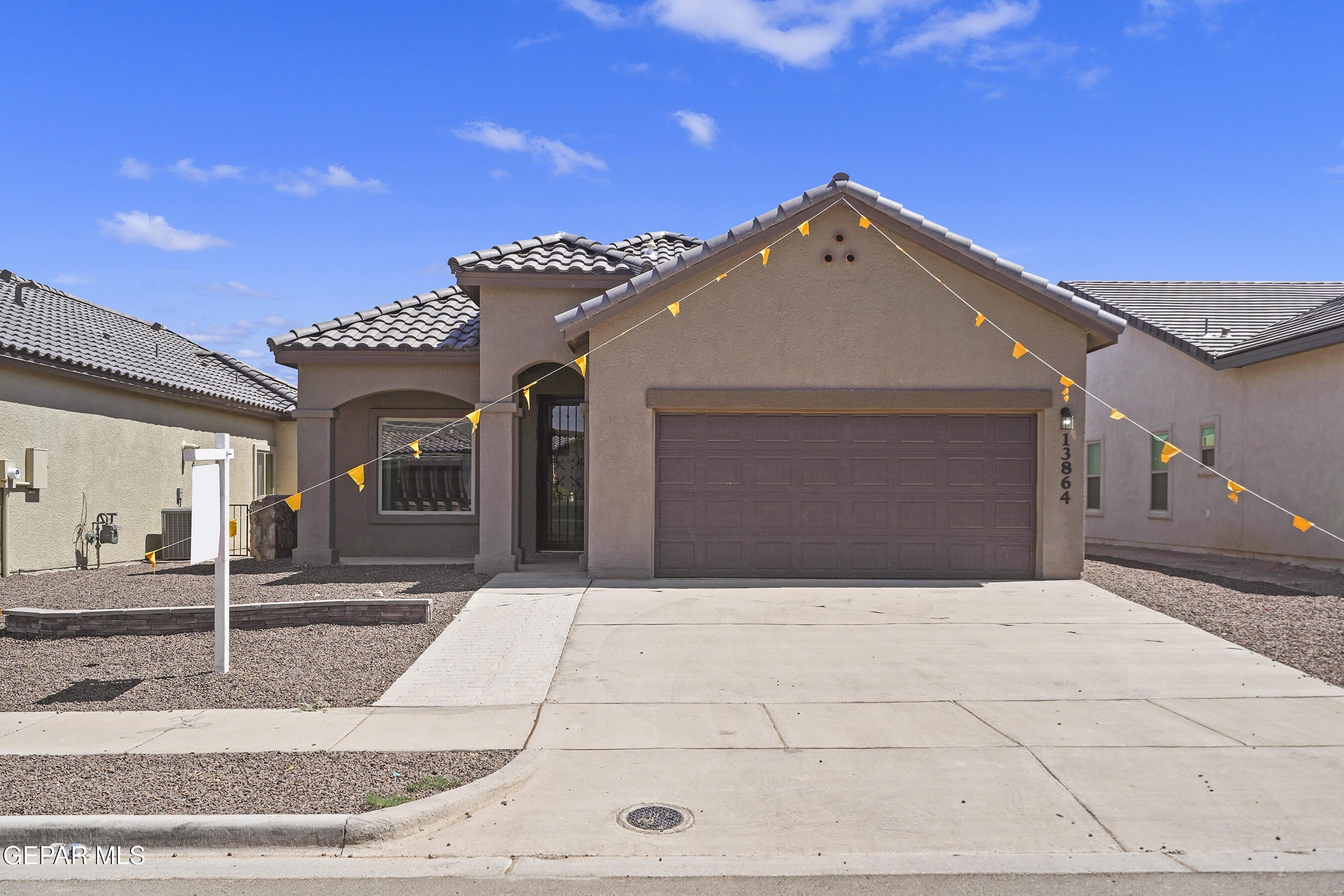 13864 Paseo Alegre Avenue, El Paso, TX 79928, 3 Habitaciones Habitaciones , ,2 BañosBaños,Residential,En Venta,13864 Paseo Alegre Avenue,894637