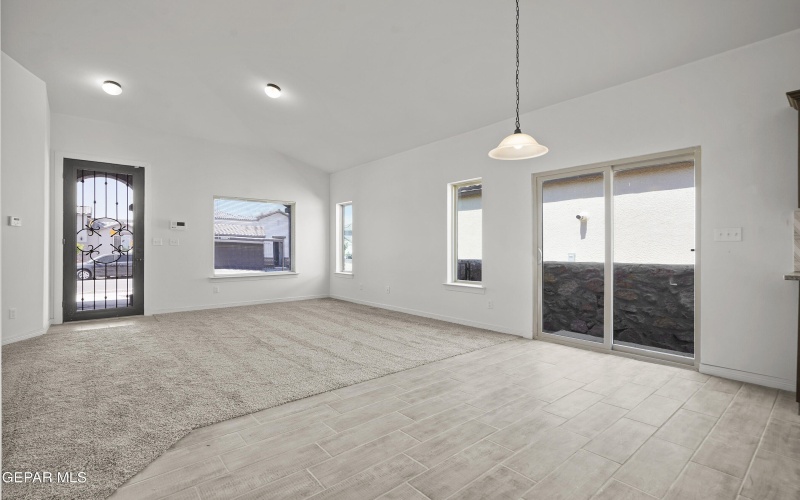 13864 Paseo Alegre Avenue, El Paso, TX 79928, 3 Habitaciones Habitaciones , ,2 BañosBaños,Residential,En Venta,13864 Paseo Alegre Avenue,894637