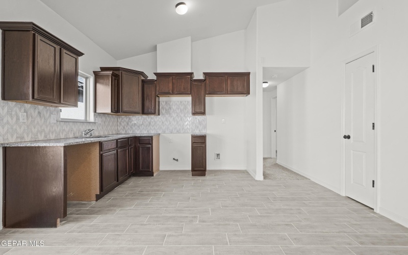 13864 Paseo Alegre Avenue, El Paso, TX 79928, 3 Habitaciones Habitaciones , ,2 BañosBaños,Residential,En Venta,13864 Paseo Alegre Avenue,894637