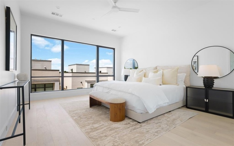 610 N Oak Cliff Boulevard #203, Dallas, TX 75208, 3 Habitaciones Habitaciones , ,3 BañosBaños,Residential,En Venta,610 N Oak Cliff Boulevard,20994324
