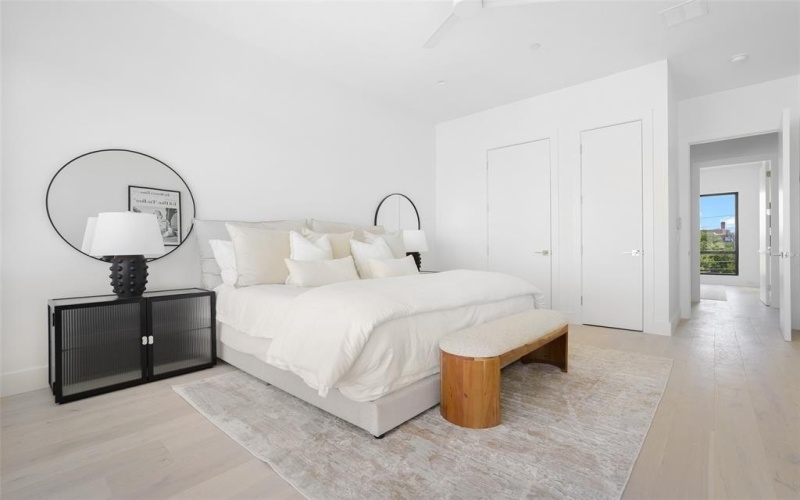 610 N Oak Cliff Boulevard #203, Dallas, TX 75208, 3 Habitaciones Habitaciones , ,3 BañosBaños,Residential,En Venta,610 N Oak Cliff Boulevard,20994324