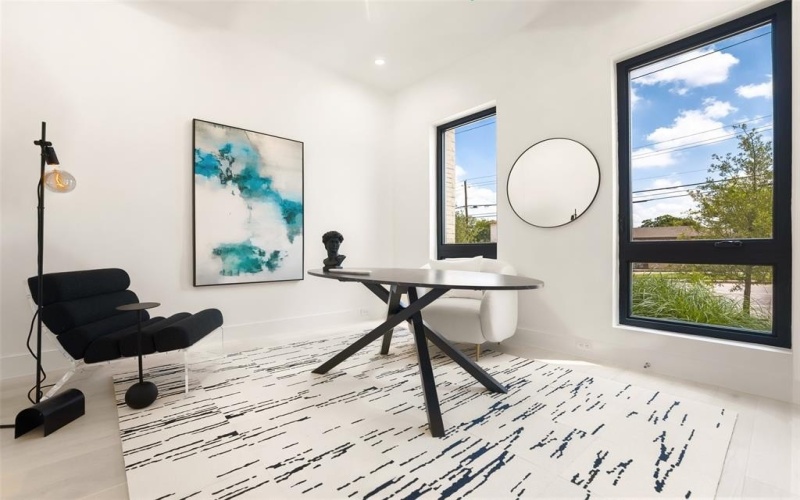 610 N Oak Cliff Boulevard #203, Dallas, TX 75208, 3 Habitaciones Habitaciones , ,3 BañosBaños,Residential,En Venta,610 N Oak Cliff Boulevard,20994324