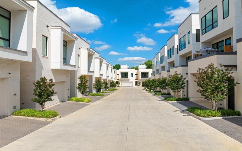 610 N Oak Cliff Boulevard #203, Dallas, TX 75208, 3 Habitaciones Habitaciones , ,3 BañosBaños,Residential,En Venta,610 N Oak Cliff Boulevard,20994324
