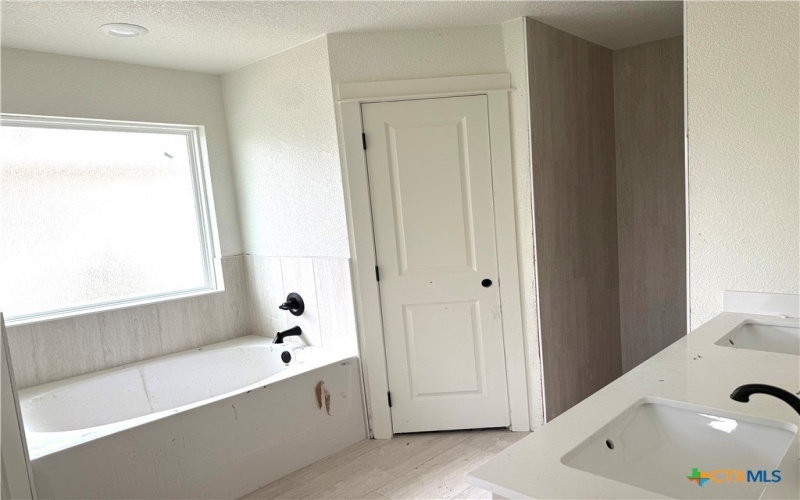 3804 Oglala Trail, Temple, TX 76502, 3 Bedrooms Bedrooms, ,2 BathroomsBathrooms,Residential,For Sale,3804 Oglala Trail,585941