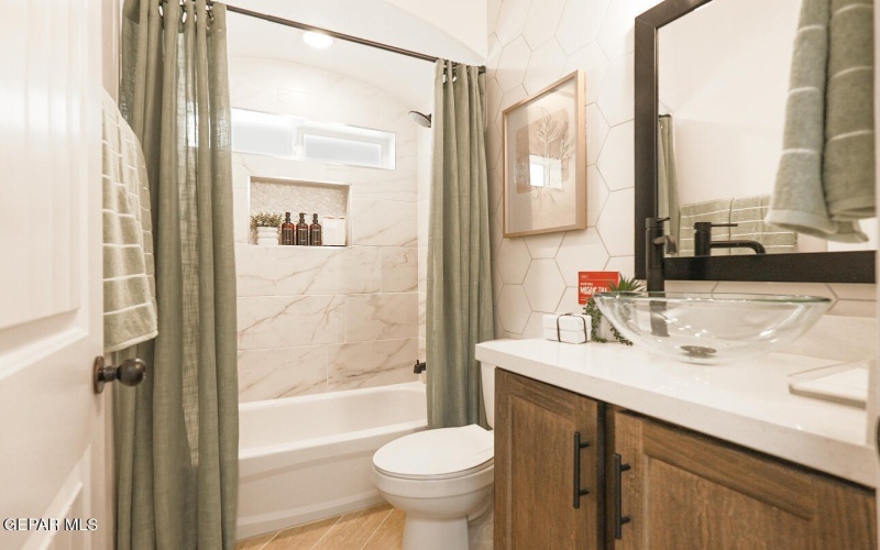 142 Lincoln Street, Sunland Park, NM 88063, 5 Bedrooms Bedrooms, ,3 BathroomsBathrooms,Residential,For Sale,142 Lincoln Street,0,905409