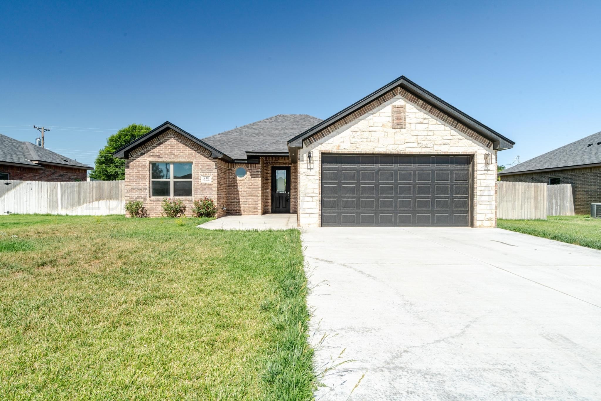 716 Melinda Lane, Dumas, TX 79029, 3 Bedrooms Bedrooms, ,2 BathroomsBathrooms,Residential,For Sale,716 Melinda Lane,25-6157