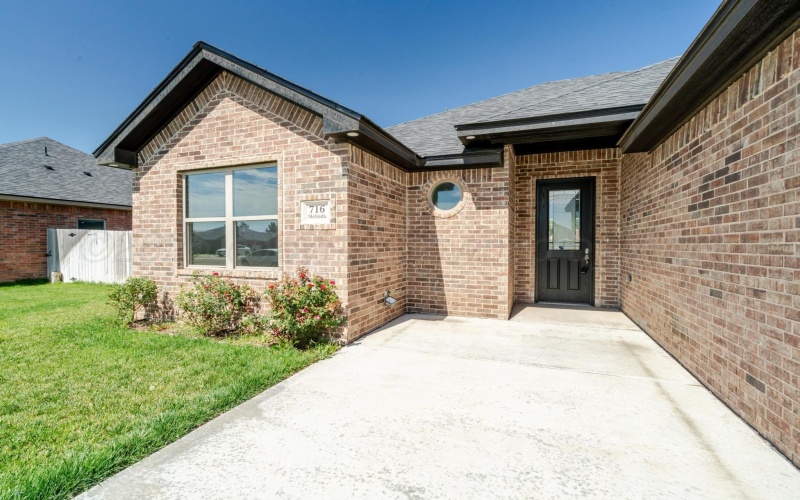 716 Melinda Lane, Dumas, TX 79029, 3 Bedrooms Bedrooms, ,2 BathroomsBathrooms,Residential,For Sale,716 Melinda Lane,25-6157