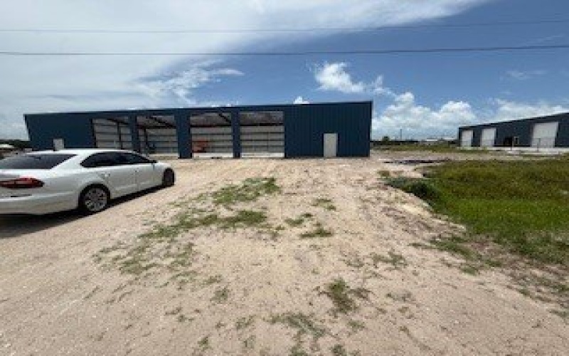 916 Fuqua St, Rockport, TX 78382, ,Commercial Sale,En Venta,916 Fuqua St,461759