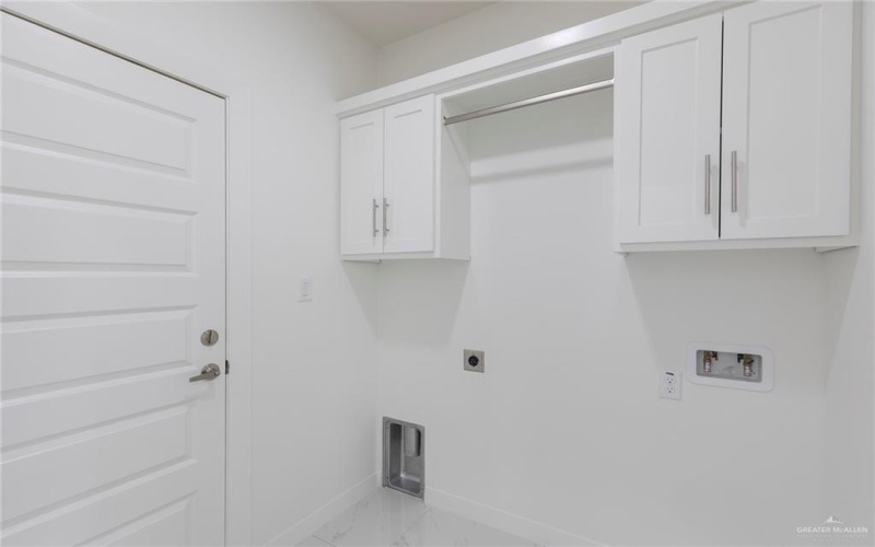 1910 Sunset Drive, Mission, TX 78572, 3 Habitaciones Habitaciones , ,2 BañosBaños,Residential,En Venta,1910 Sunset Drive,475586