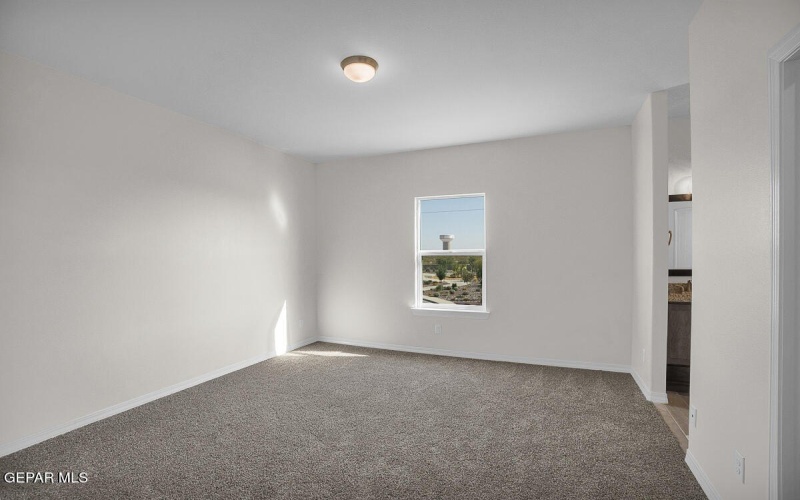 193 White Oaks Trail, Sunland Park, NM 88063, 6 Habitaciones Habitaciones , ,3 BañosBaños,Residential,En Venta,193 White Oaks Trail,905411