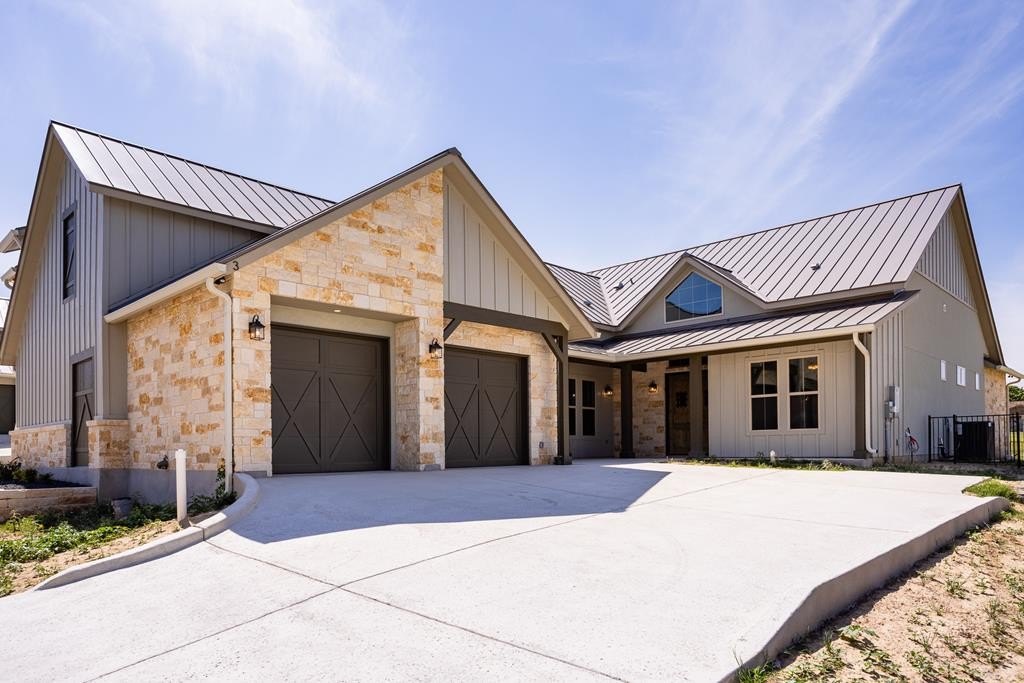 3200- #3 Pinnacle Club Dr, Kerrville, TX 78028, 3 Habitaciones Habitaciones , ,3 BañosBaños,Residential,En Venta,3200- #3 Pinnacle Club Dr,119780