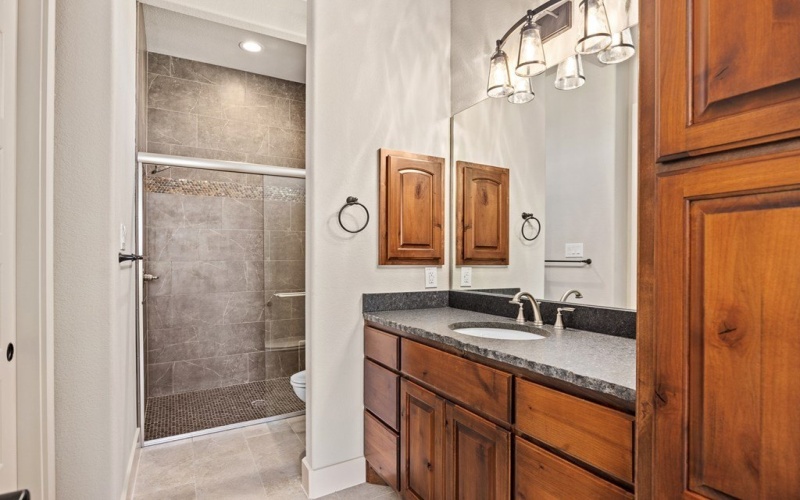 3200- #3 Pinnacle Club Dr, Kerrville, TX 78028, 3 Habitaciones Habitaciones , ,3 BañosBaños,Residential,En Venta,3200- #3 Pinnacle Club Dr,119780