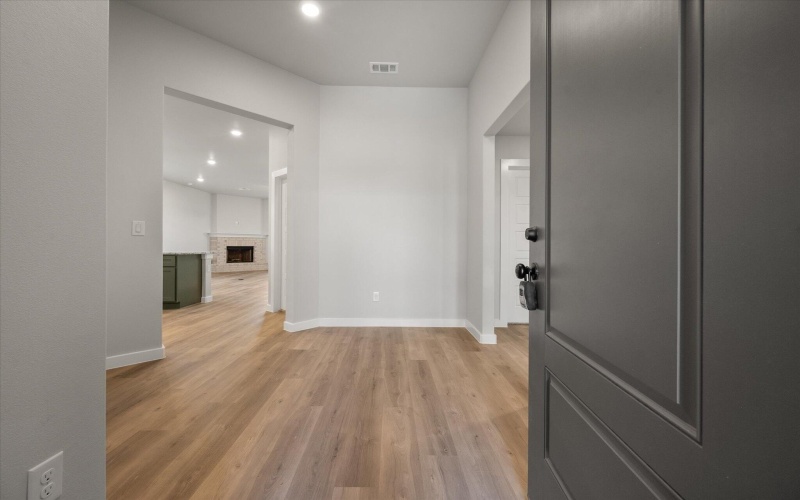 7002 14th Street, Lubbock, TX 79416, 3 Bedrooms Bedrooms, ,2 BathroomsBathrooms,Residential,For Sale,7002 14th Street,202557505