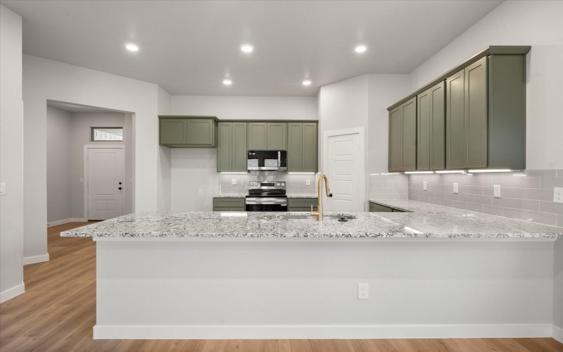 7002 14th Street, Lubbock, TX 79416, 3 Bedrooms Bedrooms, ,2 BathroomsBathrooms,Residential,For Sale,7002 14th Street,202557505