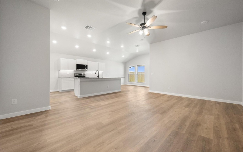 7034 8th Street, Lubbock, TX 79416, 3 Bedrooms Bedrooms, ,2 BathroomsBathrooms,Residential,For Sale,7034 8th Street,202557506