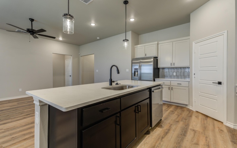 2811 133rd Street, Lubbock, TX 79423, 4 Habitaciones Habitaciones , ,3 BañosBaños,Residential,En Venta,2811 133rd Street,202557509