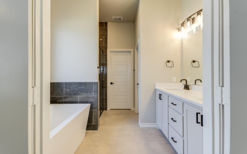 2811 133rd Street, Lubbock, TX 79423, 4 Habitaciones Habitaciones , ,3 BañosBaños,Residential,En Venta,2811 133rd Street,202557509