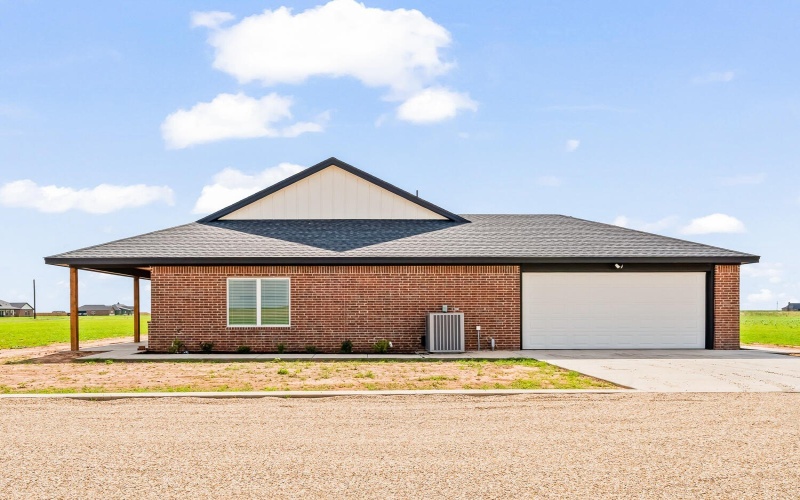 9334 County Rd 5330, Shallowater, TX 79363, 5 Bedrooms Bedrooms, ,3 BathroomsBathrooms,Residential,For Sale,9334 County Rd 5330,202557519