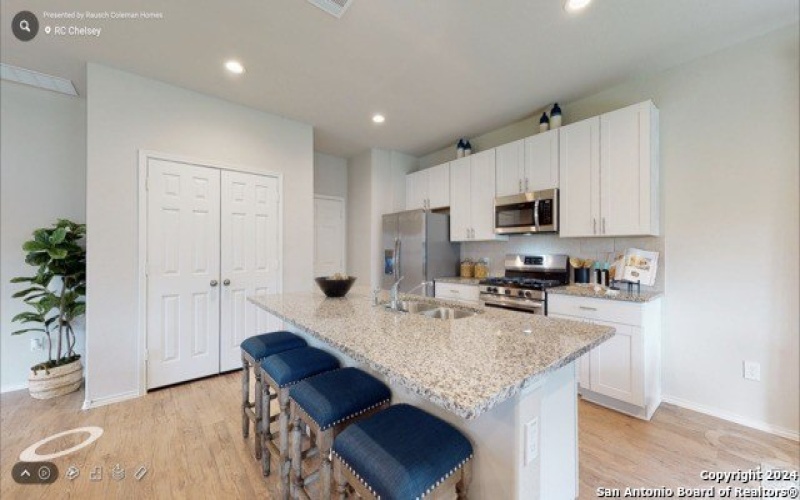 721 Canyon View, Seguin, TX 78155, 4 Habitaciones Habitaciones , ,2 BañosBaños,Residential,En Venta,721 Canyon View,1831261
