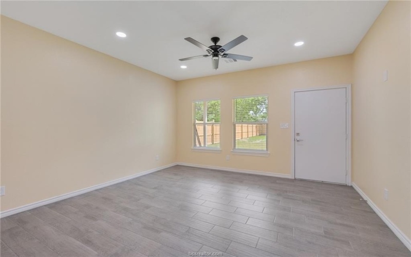 1108 Richard Street #A, Bryan, TX 77803, 3 Habitaciones Habitaciones , ,2 BañosBaños,Residential,En Venta,1108 Richard Street,25007546