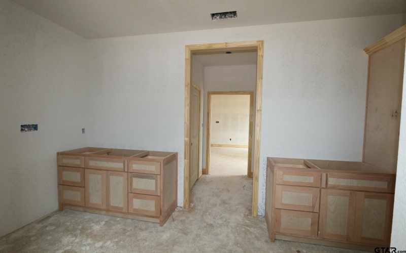 16445 Cooper Way, Tyler, TX 75703, 4 Bedrooms Bedrooms, ,2 BathroomsBathrooms,Residential,For Sale,16445 Cooper Way,0,25010470