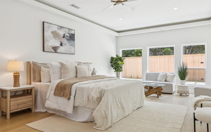 3910 Highgrove Drive, Dallas, TX 75220, 5 Habitaciones Habitaciones , ,5 BañosBaños,Residential,En Venta,3910 Highgrove Drive,20965212