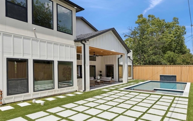 3910 Highgrove Drive, Dallas, TX 75220, 5 Habitaciones Habitaciones , ,5 BañosBaños,Residential,En Venta,3910 Highgrove Drive,20965212