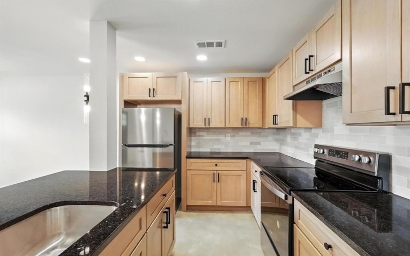 3206 Sayle Street #101, Greenville, TX 75401, 3 Habitaciones Habitaciones , ,1 BañoBaños,Residential,En Venta,3206 Sayle Street,20987490