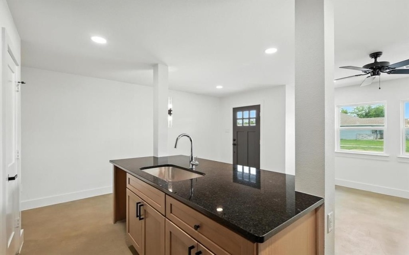 3206 Sayle Street #101, Greenville, TX 75401, 3 Habitaciones Habitaciones , ,1 BañoBaños,Residential,En Venta,3206 Sayle Street,20987490