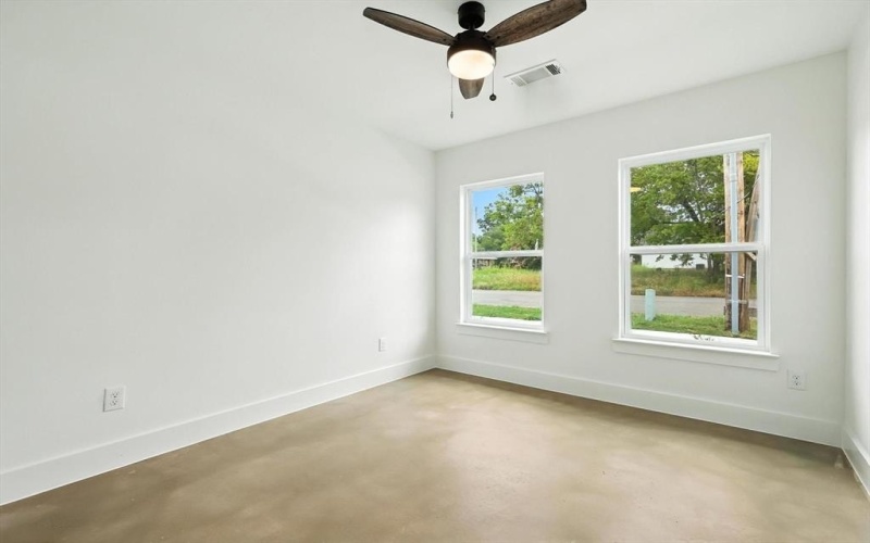 3206 Sayle Street #101, Greenville, TX 75401, 3 Habitaciones Habitaciones , ,1 BañoBaños,Residential,En Venta,3206 Sayle Street,20987490