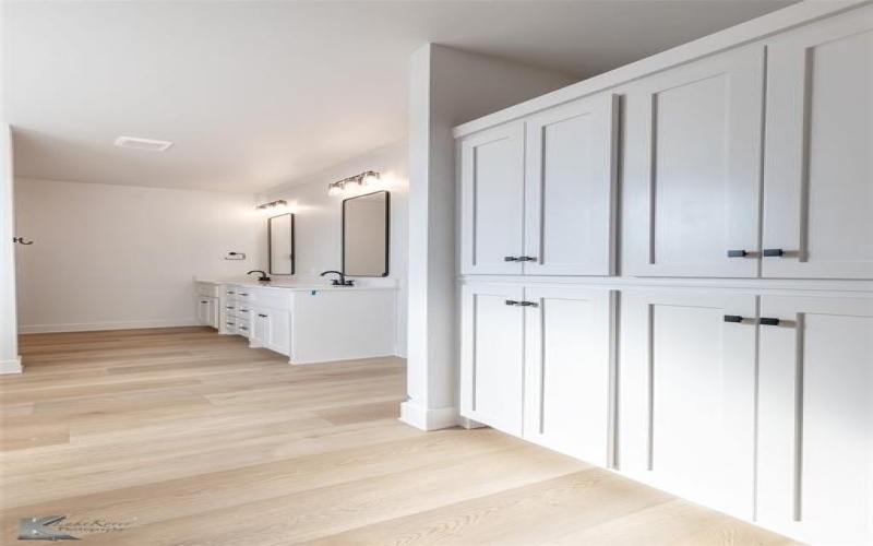 5084 Fernie Street, Abilene, TX 79606, 4 Habitaciones Habitaciones , ,3 BañosBaños,Residential,En Venta,5084 Fernie Street,0,20983888