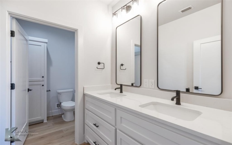 5084 Fernie Street, Abilene, TX 79606, 4 Habitaciones Habitaciones , ,3 BañosBaños,Residential,En Venta,5084 Fernie Street,0,20983888