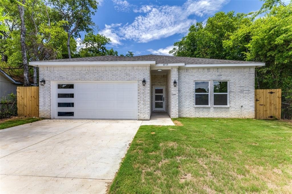 4715 Ramey Avenue, Fort Worth, TX 76105, 4 Bedrooms Bedrooms, ,2 BathroomsBathrooms,Residential,For Sale,4715 Ramey Avenue,20991999