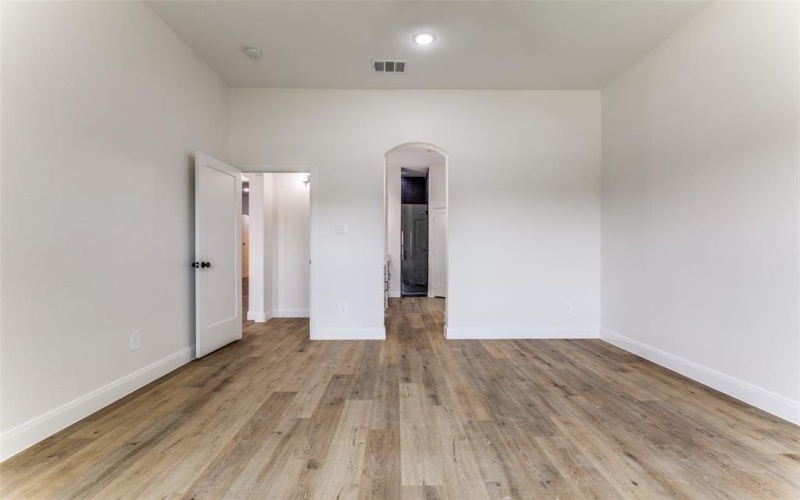 4715 Ramey Avenue, Fort Worth, TX 76105, 4 Bedrooms Bedrooms, ,2 BathroomsBathrooms,Residential,For Sale,4715 Ramey Avenue,20991999