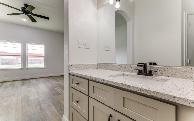 4715 Ramey Avenue, Fort Worth, TX 76105, 4 Bedrooms Bedrooms, ,2 BathroomsBathrooms,Residential,For Sale,4715 Ramey Avenue,20991999