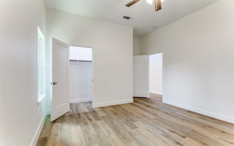 4715 Ramey Avenue, Fort Worth, TX 76105, 4 Bedrooms Bedrooms, ,2 BathroomsBathrooms,Residential,For Sale,4715 Ramey Avenue,20991999