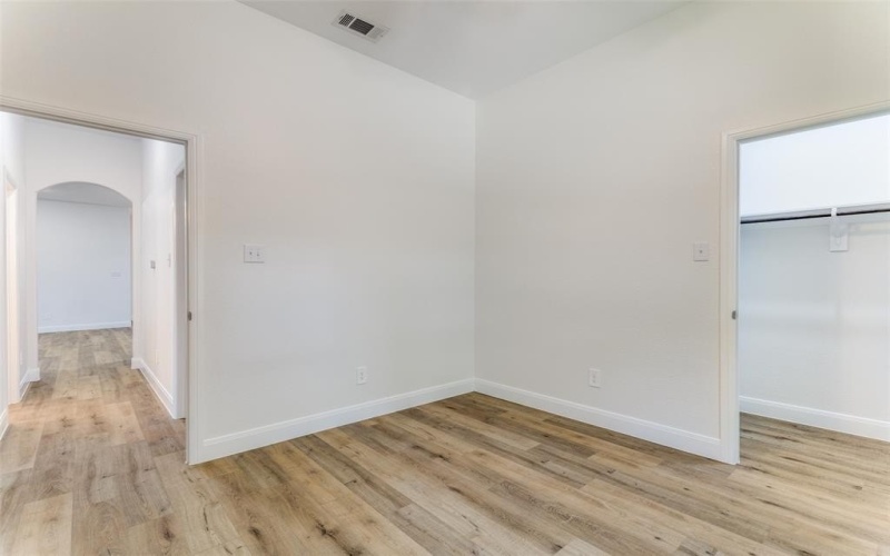 4715 Ramey Avenue, Fort Worth, TX 76105, 4 Bedrooms Bedrooms, ,2 BathroomsBathrooms,Residential,For Sale,4715 Ramey Avenue,20991999
