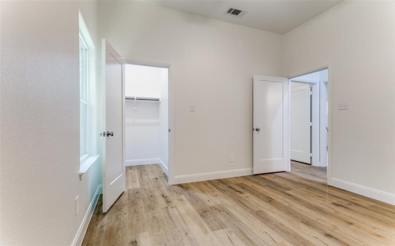 4715 Ramey Avenue, Fort Worth, TX 76105, 4 Bedrooms Bedrooms, ,2 BathroomsBathrooms,Residential,For Sale,4715 Ramey Avenue,20991999