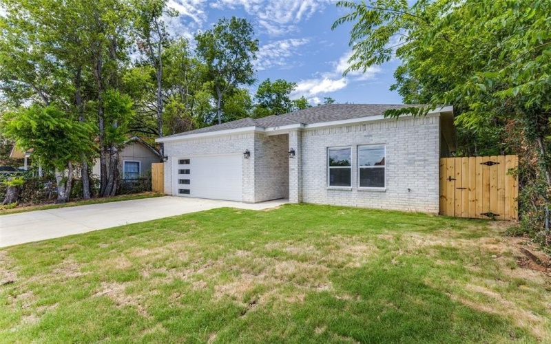 4715 Ramey Avenue, Fort Worth, TX 76105, 4 Bedrooms Bedrooms, ,2 BathroomsBathrooms,Residential,For Sale,4715 Ramey Avenue,20991999