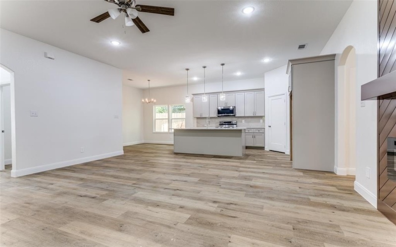 4715 Ramey Avenue, Fort Worth, TX 76105, 4 Bedrooms Bedrooms, ,2 BathroomsBathrooms,Residential,For Sale,4715 Ramey Avenue,20991999