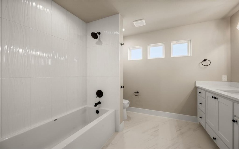 207 W 7th Street, Justin, TX 76247, 4 Habitaciones Habitaciones , ,3 BañosBaños,Residential,En Venta,207 W 7th Street,0,20992858