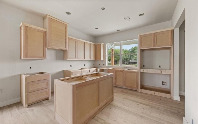 207 W 7th Street, Justin, TX 76247, 4 Bedrooms Bedrooms, ,2 BathroomsBathrooms,Residential,For Sale,207 W 7th Street,20992858