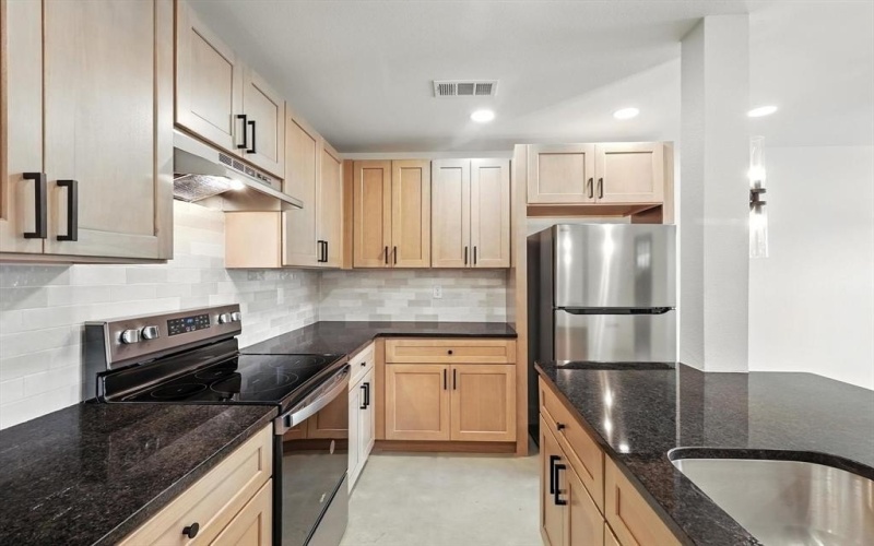 3206 Sayle Street #102, Greenville, TX 75401, 3 Habitaciones Habitaciones , ,1 BañoBaños,Residential,En Venta,3206 Sayle Street,20993580